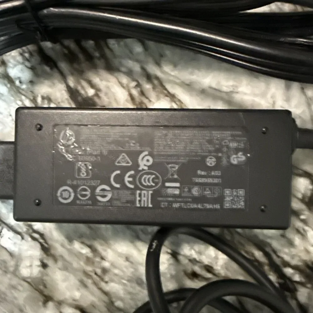 HSTNN-LA40 GENUINE HP AC ADAPTER 45W